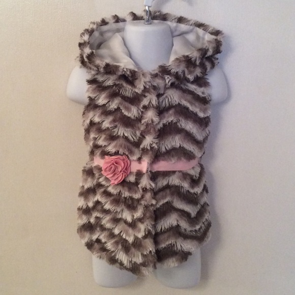 Little Lass hooded faux fur vest. Size 12M.